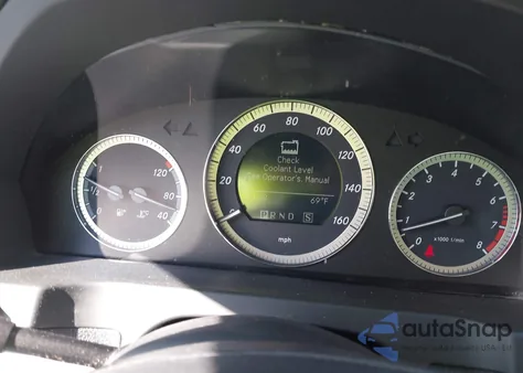 2009 Mercedes-Benz C 300 Luxury 4Matic from USA, damaged, VIN WDDGF81X39F202841